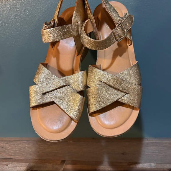 Kork-Ease Gold Metallic Leather Platform Wedge Sandals Size 8 / 39 - Picture 5 of 8